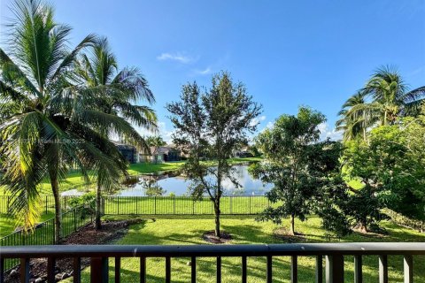 Villa ou maison à louer à Boynton Beach, Floride: 5 chambres, 310.01 m2 № 1882511 - photo 11