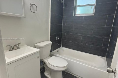 Снять в аренду квартиру в Майами, Флорида 1 спальня, 37.16м2, № 1944628 - фото 16