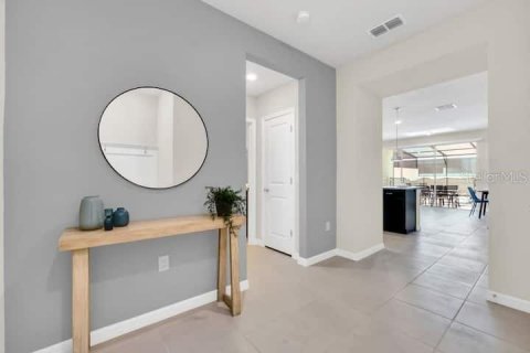Townhouse in Davenport, Florida 5 bedrooms, 210.8 sq.m. № 1562757 - photo 2