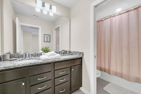 Townhouse in Davenport, Florida 5 bedrooms, 210.8 sq.m. № 1562757 - photo 26
