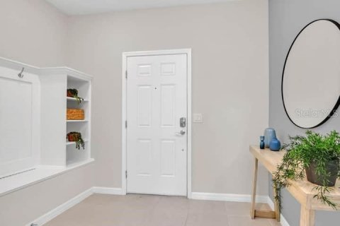 Townhouse in Davenport, Florida 5 bedrooms, 210.8 sq.m. № 1562757 - photo 3