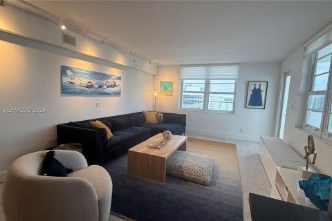 Condominio en Miami Beach, Florida, 2 dormitorios  № 2005839
