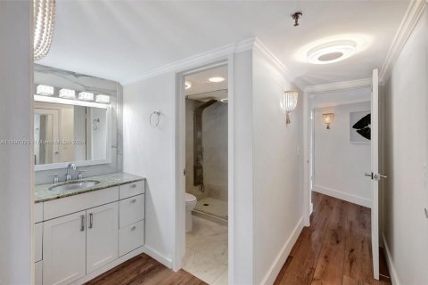 Снять в аренду кондоминиум в Майами-Бич, Флорида 2 спальни, 117.61м2, № 2034285 - фото 11