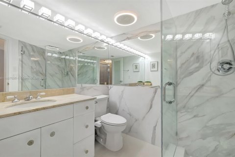 Снять в аренду кондоминиум в Майами-Бич, Флорида 2 спальни, 117.61м2, № 2034285 - фото 18