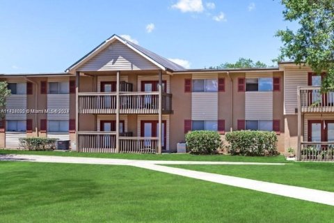 Снять в аренду квартиру в Джэксонвилл, Флорида 3 спальни, № 1958926 - фото 1