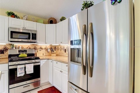 Villa ou maison à vendre à New Port Richey, Floride: 3 chambres, 174.1 m2 № 2238825 - photo 4