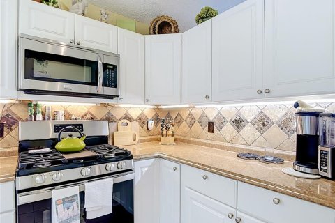 Villa ou maison à vendre à New Port Richey, Floride: 3 chambres, 174.1 m2 № 2238825 - photo 7