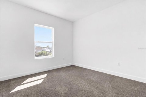 Touwnhouse à vendre à Davenport, Floride: 4 chambres, 189.06 m2 № 2438382 - photo 15