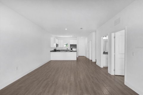 Touwnhouse à vendre à Davenport, Floride: 4 chambres, 189.06 m2 № 2438382 - photo 4