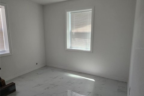 Casa en venta en Port Richey, Florida, 4 dormitorios, 117.99 m2 № 1910699 - foto 18