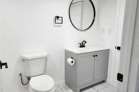 Casa en venta en Port Richey, Florida, 4 dormitorios, 117.99 m2 № 1910699 - foto 8