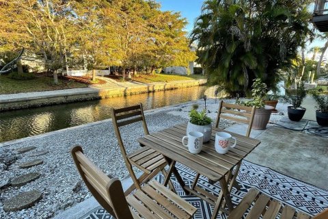 Condo in Longboat Key, Florida, 2 bedrooms  № 1833296 - photo 17