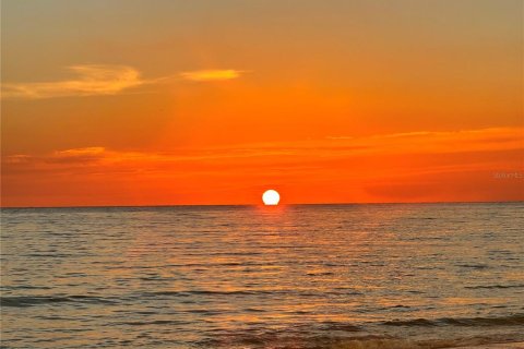 Condo in Longboat Key, Florida, 2 bedrooms  № 1833296 - photo 25