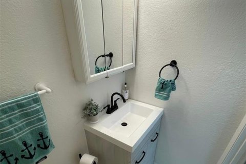 Condo in Longboat Key, Florida, 2 bedrooms  № 1833296 - photo 13