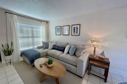 Condo in Longboat Key, Florida, 2 bedrooms  № 1833296 - photo 4
