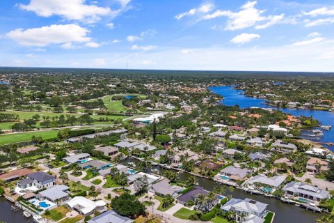 Casa en venta en Tequesta, Florida, 4 dormitorios, 228.08 m2 № 1142539 - foto 1