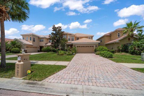 House in Tampa, Florida 4 bedrooms, 269.42 sq.m. № 1803263 - photo 1
