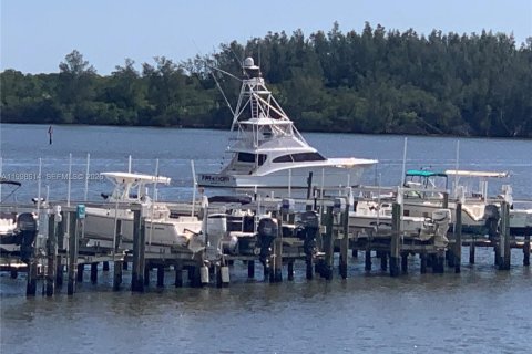 Купить кондоминиум в Стьюарт, Флорида 2 спальни, 105.44м2, № 2060694 - фото 2