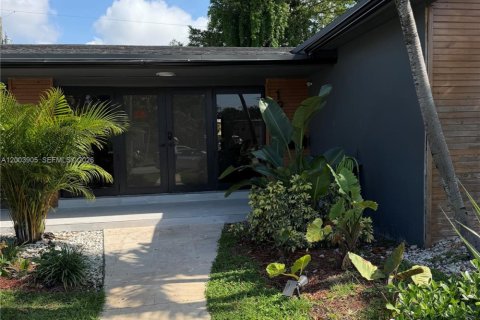 Villa ou maison à vendre à North Miami Beach, Floride: 4 chambres, 190.64 m2 № 2069400 - photo 25