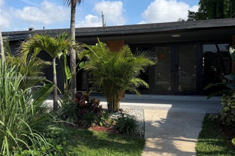 Villa ou maison à vendre à North Miami Beach, Floride: 4 chambres, 190.64 m2 № 2069400 - photo 24