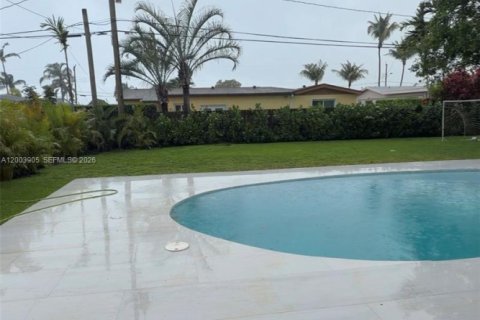 Villa ou maison à vendre à North Miami Beach, Floride: 4 chambres, 190.64 m2 № 2069400 - photo 4