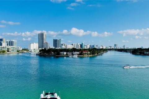 Condominio en venta en Miami Beach, Florida, 2 dormitorios, 143.07 m2 № 1985520 - foto 4