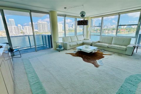 Condominio en venta en Miami Beach, Florida, 2 dormitorios, 143.07 m2 № 1985520 - foto 9