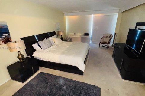 Condominio en venta en Miami Beach, Florida, 2 dormitorios, 143.07 m2 № 1985520 - foto 23