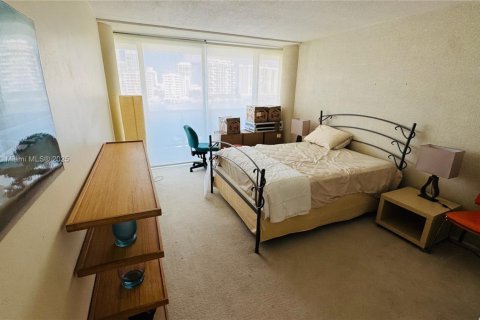 Condominio en venta en Miami Beach, Florida, 2 dormitorios, 143.07 m2 № 1985520 - foto 19