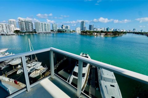 Condominio en venta en Miami Beach, Florida, 2 dormitorios, 143.07 m2 № 1985520 - foto 6