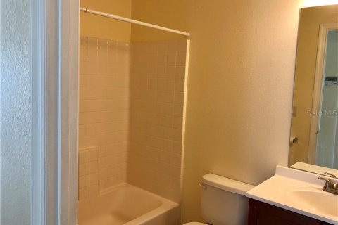 Villa ou maison à louer à Orlando, Floride: 4 chambres, 111.48 m2 № 1908752 - photo 11