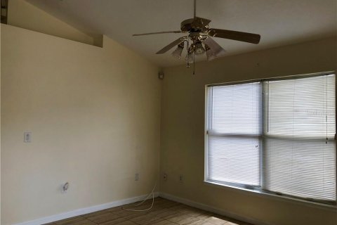 Villa ou maison à louer à Orlando, Floride: 4 chambres, 111.48 m2 № 1908752 - photo 5