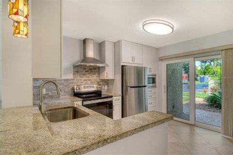 Condominio en venta en Longboat Key, Florida, 2 dormitorios, 108.97 m2 № 1902936 - foto 9