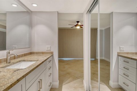 Condominio en venta en Longboat Key, Florida, 2 dormitorios, 108.97 m2 № 1902936 - foto 25