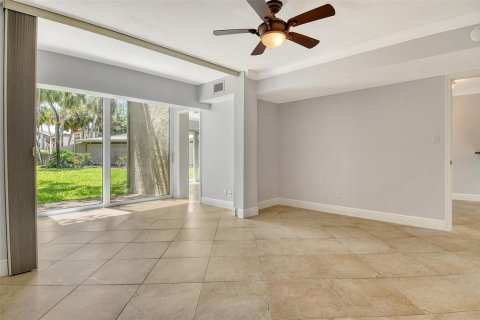Condominio en venta en Longboat Key, Florida, 2 dormitorios, 108.97 m2 № 1902936 - foto 19
