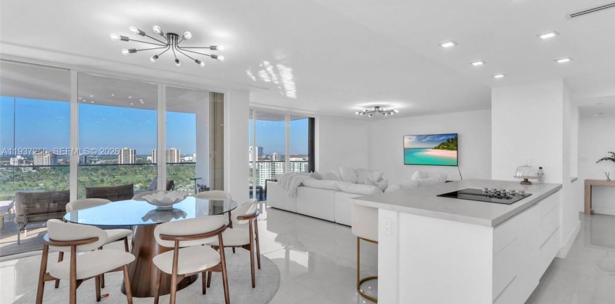 Condominio en Aventura, Florida, 3 dormitorios  № 1995114