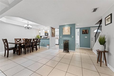 Townhouse in Oldsmar, Florida 3 bedrooms, 163.04 sq.m. № 1623009 - photo 4