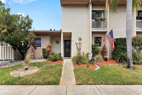Townhouse in Oldsmar, Florida 3 bedrooms, 163.04 sq.m. № 1623009 - photo 25