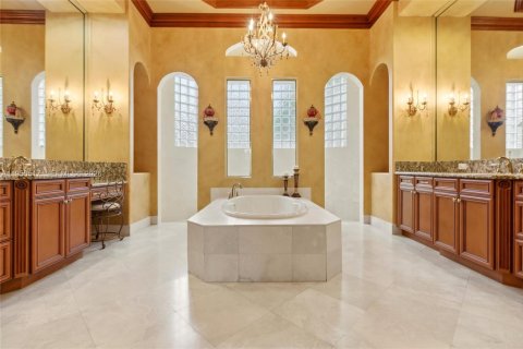 Casa en venta en Davie, Florida, 5 dormitorios, 423.26 m2 № 2006446 - foto 24