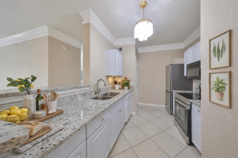 Condo in Tampa, Florida, 1 bedroom  № 2097462 - photo 6