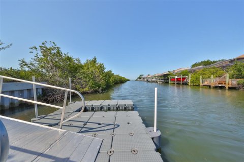 Condo in Tampa, Florida, 1 bedroom  № 2097462 - photo 22