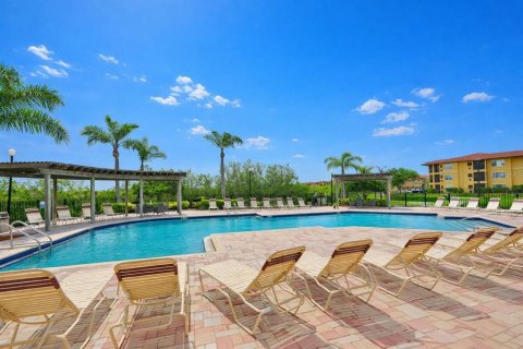 Condo in Tampa, Florida, 1 bedroom  № 2097462 - photo 15