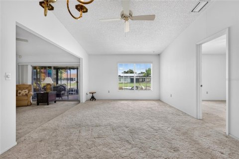 Townhouse in Bradenton, Florida 2 bedrooms, 107.4 sq.m. № 2391587 - photo 24
