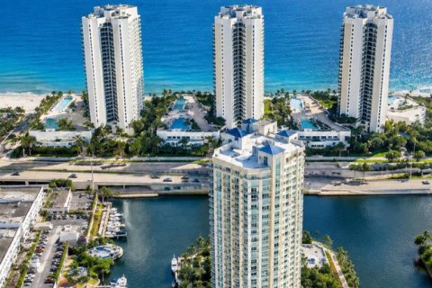 Copropriété à vendre à Sunny Isles Beach, Floride: 3 chambres, 163.51 m2 № 2260182 - photo 3