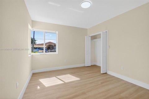 Villa ou maison à vendre à North Bay Village, Floride: 3 chambres, 189.15 m2 № 2024549 - photo 29