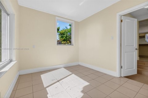 Villa ou maison à vendre à North Bay Village, Floride: 3 chambres, 189.15 m2 № 2024549 - photo 22