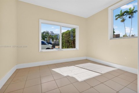 Villa ou maison à vendre à North Bay Village, Floride: 3 chambres, 189.15 m2 № 2024549 - photo 23