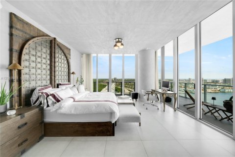 Copropriété à louer à Sunny Isles Beach, Floride: 5 chambres, 476.31 m2 № 2361817 - photo 14