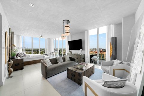 Copropriété à louer à Sunny Isles Beach, Floride: 5 chambres, 476.31 m2 № 2361817 - photo 12