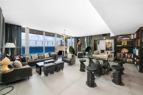 Copropriété à louer à Sunny Isles Beach, Floride: 5 chambres, 476.31 m2 № 2361817 - photo 28
